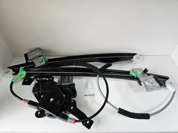 Ford Mondeo 3 Ön Cam Krikosu Komple Motorlu Sol Şoför Tarafı 8 Pinli 1S71F23201BX