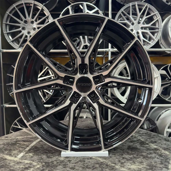 18" (inç) 5x114.3 ARCEO MARSEİLLE CİVİC COROLLA İ30 UYUMLU Siyah Elmas Kesim Jant Modeli ( 4 ADET )