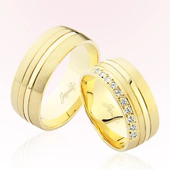 Sarı Taşlı Bombeli Altın Alyans 4202 ürün görseli