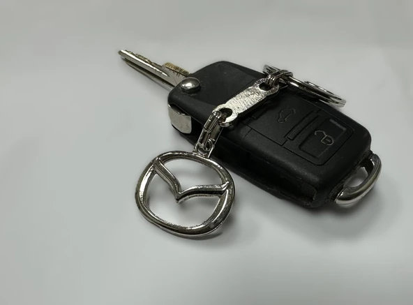 Mazda 3D Gümüş Renk Oto Anahtarlık - Resim 3
