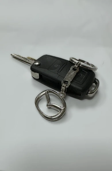 Mazda 3D Gümüş Renk Oto Anahtarlık ürün görseli