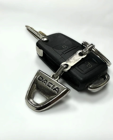 Dacia 3D Gümüş Renk Oto Anahtarlık ürün görseli