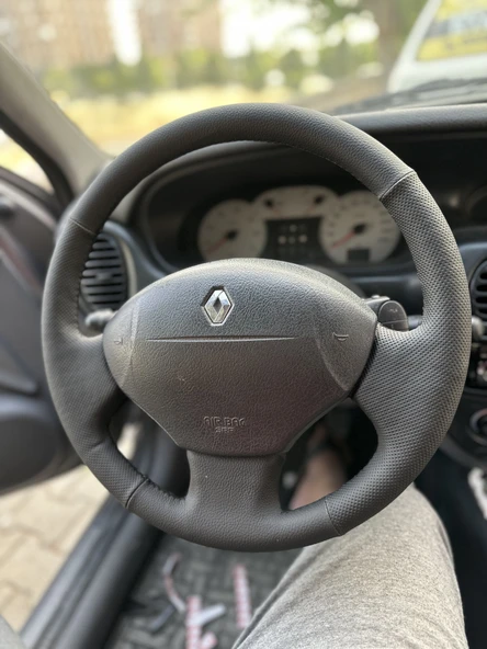 Megane 1 Uyumlu Araca Özel Direksiyon Kılıfı ürün görseli