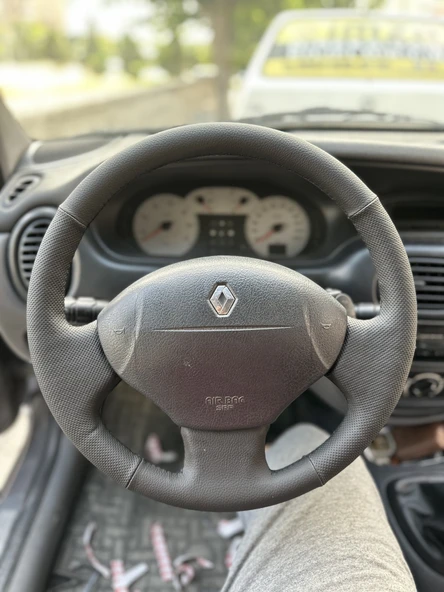 Megane 1 Uyumlu Araca Özel Direksiyon Kılıfı - 2