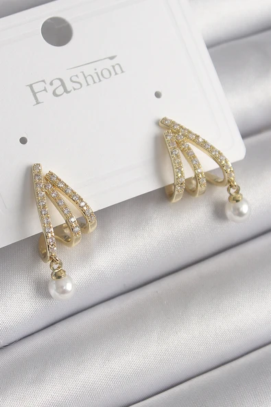 Pirinç Gold Renk Zirkon Taşlı Pençe Model İnci Detay Kadın Küpe - TJ-BKP9957 ürün görseli 1