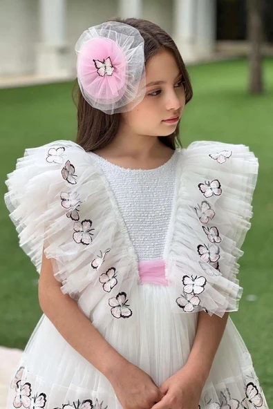 Kız Çocuk Sıfır Kol Omzu Fırfırlı Üzeri Kelebek Desenleri Eteği Tüllü Beyaz Abiye - Resim 6