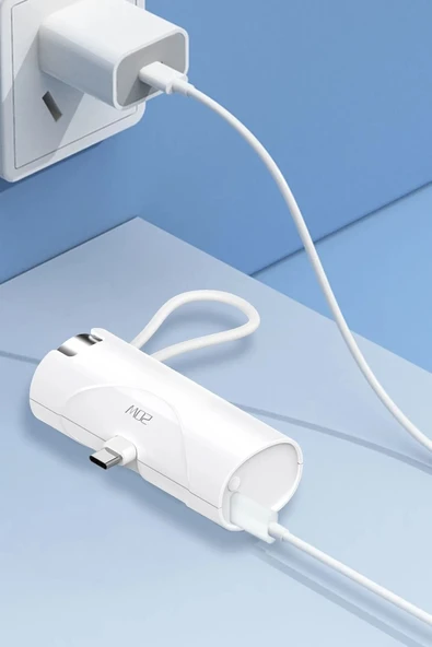 Type-c 20w Hızlı Şarj Soketli Mini Powerbank 5000mah Dahili Saat Şarj Kablolu Taşınabilir Batarya  BEYAZ - 4