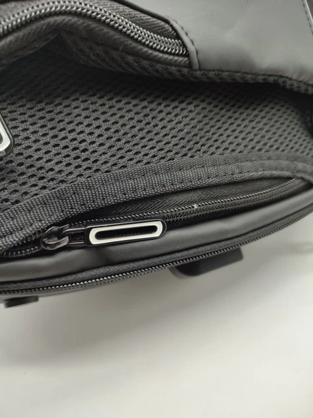 Üçgen Bombeli Göğüs Çantası Siyah Renk - Resim 7