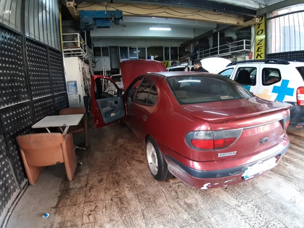 Renault Megan 1996-2002-Torpido Ön Göğüs Hava Üfleme Izgarası Difizör Yan Sanayi Orta Sol - 3
