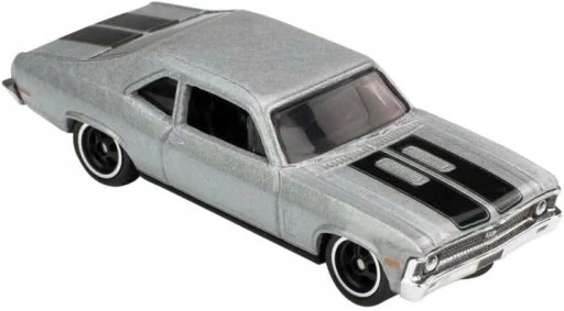 Hot Wheels Premium 70 Chevy Nova SS - 3