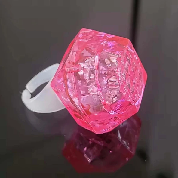 Kristal Tasarımlı Led Glow Işıklı 3 Modlu Pembe Yüzük 3.5 X 5 Cm