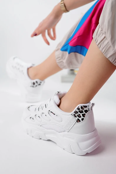 Günlük Kadın Spor Ayakkabı Bağcık Yüksek Kalın Taban Nefes Alan Oval Burun Rahat Hafif Sneaker 1001 - 7