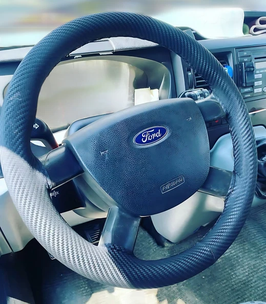 DİKİŞLİ DİREKSİYON KILIFI KARBON DERİ SİYAH DİKİŞLİ FORD TRANSİT İÇİN ürün görseli