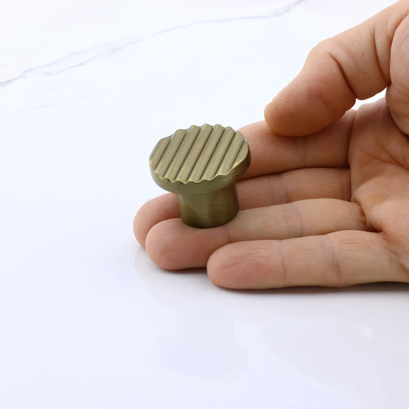 Melen Antik Sarı Kulp Düğme Tek Vidalı Çekmece Mutfak Mobilya Dolabı Dolap Kulpu Kulbu Metal Kulp - 3