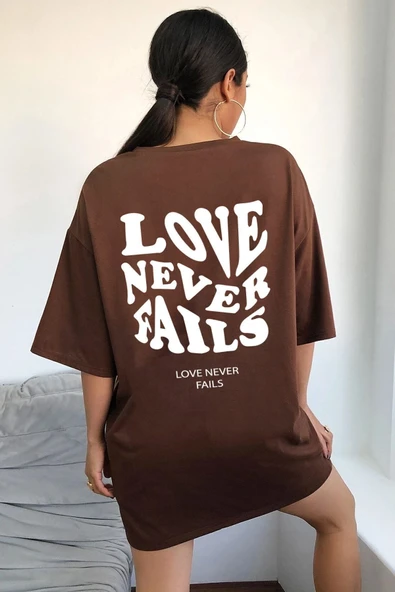 Unisex Love Never Fails Baskılı T-shirt - 9