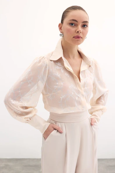 Geniş Manşetli Şifon Gömlek - Bej - Resim 3