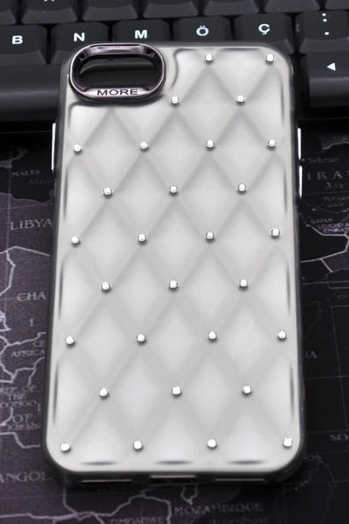 iPhone 7 / 8 Uyumlu Baklava Desenli Pırlanta Taşlı Sert Kapak Kılıf Gri - Resim 2