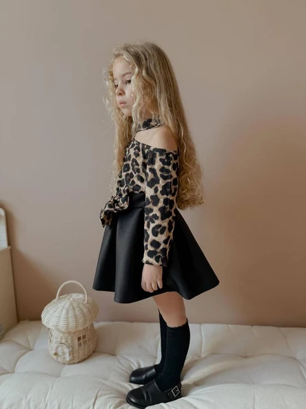 KIZ ÇOCUK FİYONK MODELLİ DÜŞÜK OMUZ LEOPAR BADİLİ ETEKLİ TAKIM - Resim 2