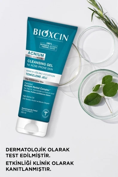 Bioxcin Acnium Akneye Eğilimli Ciltler İçin Temizleme Jeli 200 ml - 2