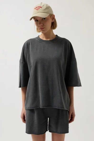 Oversize Lazer Kesim Bisiklet Yaka T-Shirt - Resim 3