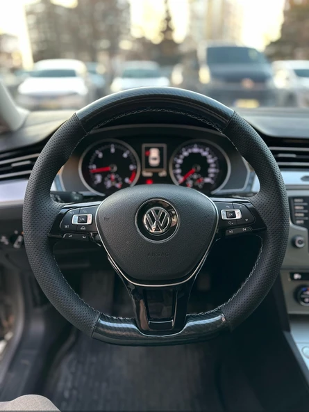 Vw Golf 7-7.5 Ve Caddy Araca Özel Dikmeli Direksiyon Kılıfı - 1