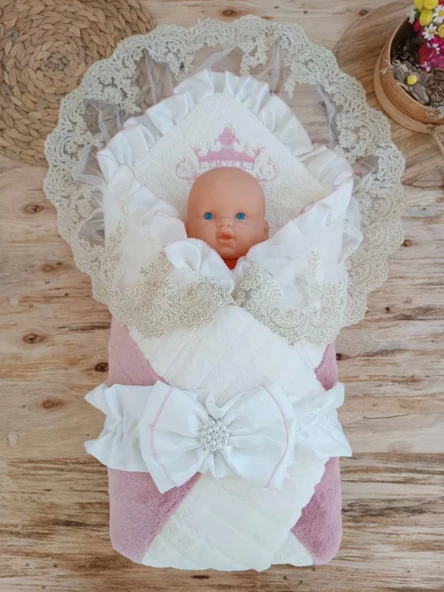 Eterelle Yenidoğan Wool Yün Kumaş Taç Nakışlı Güpür Duvaklı Fiyonk Prizma Taş Unisex Kundak Bebek Battaniyesi Pembe - 2