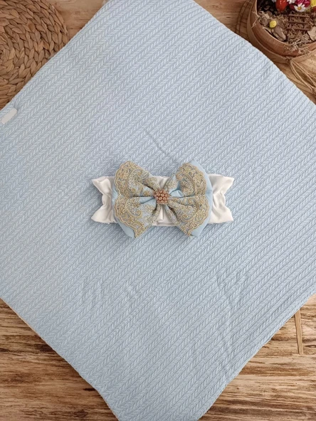 Eterelle Yenidoğan Kuzulu Taç Nakış Güpürlü Fiyonklu Duvaklı Prizma Taş Unisex Kundak Bebek Battaniyesi Mavi - 5