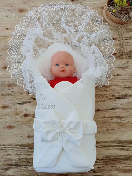 Eterelle Yenidoğan Sahra My Princess Nakışlı Lüks Kundak Bebek Battaniyesi Ekru