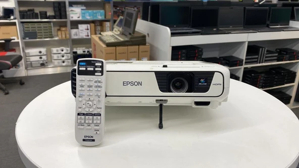 Projeksiyon Epson Eb-S31 800 X 600 (1356 Saat Kullanım Eco) (Lamba Ömrü: 10.000Saat) 2.El 3Ay Garant