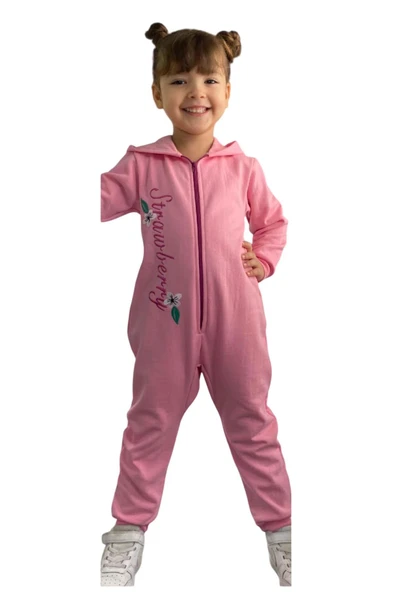 Kız Bebek Üzerinde Çilek Yazı ve Baskılı Önü Fermuarlı Kapüşonlu Pembe Tulum - Resim 3