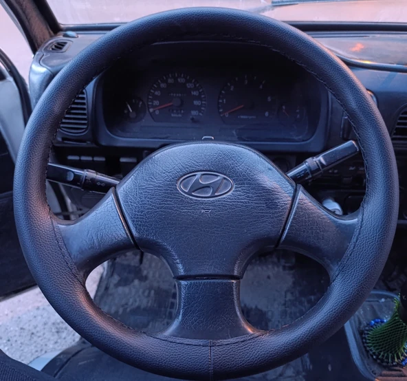 DİKİŞLİ DİREKSİYON KILIFI SİYAH DERİ SİYAH DİKİŞLİ HYUNDAİ H100 İÇİN - Resim 3