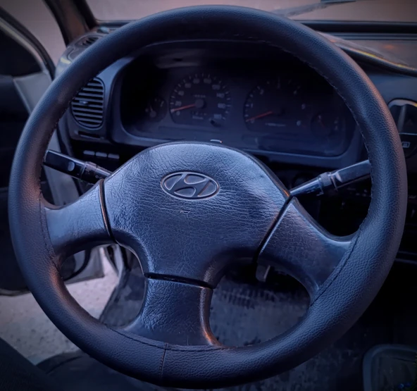 DİKİŞLİ DİREKSİYON KILIFI SİYAH DERİ SİYAH DİKİŞLİ HYUNDAİ H100 İÇİN - Resim 2