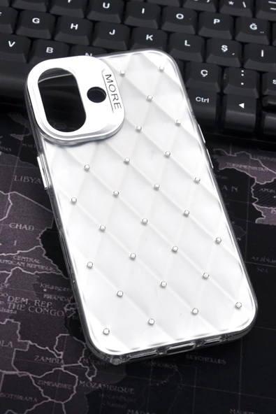 iPhone 16 Uyumlu Baklava Desenli Pırlanta Taşlı Sert Kapak Kılıf Beyaz ürün görseli