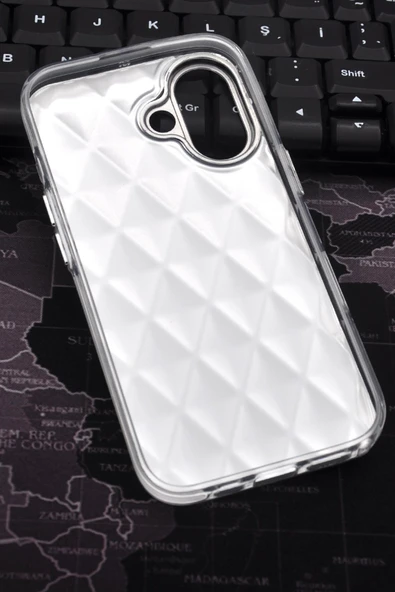 iPhone 16 Uyumlu Baklava Desenli Pırlanta Taşlı Sert Kapak Kılıf Beyaz - Resim 7