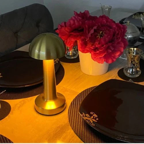 MANTAR MODEL DİMMERLİ ŞARJLI RETRO MASA LAMBASI GOLD RENK (IŞIK AYAR ÖZELLİKLİ) - 2