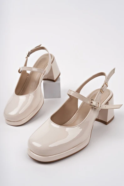 Muggo SOOJİN Kare Burunlu Arkası Açık Tek Bantlı Kadın Kalın Topuklu Ayakkabı