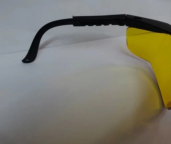 Korumalı Laboratuvar Gözlüğü Sarı - 2