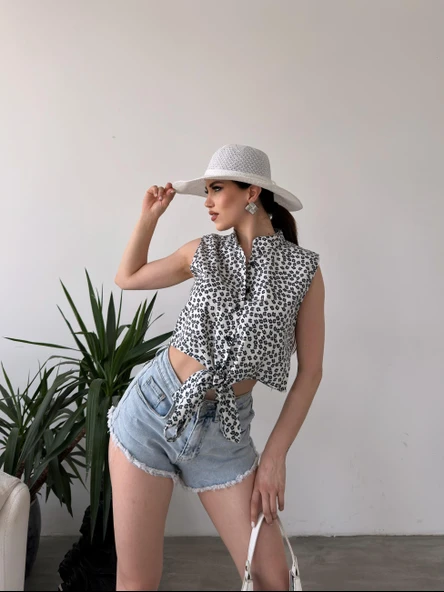 Çiçek Desenli Bağlama Detaylı Crop Gömlek Bluz - 4