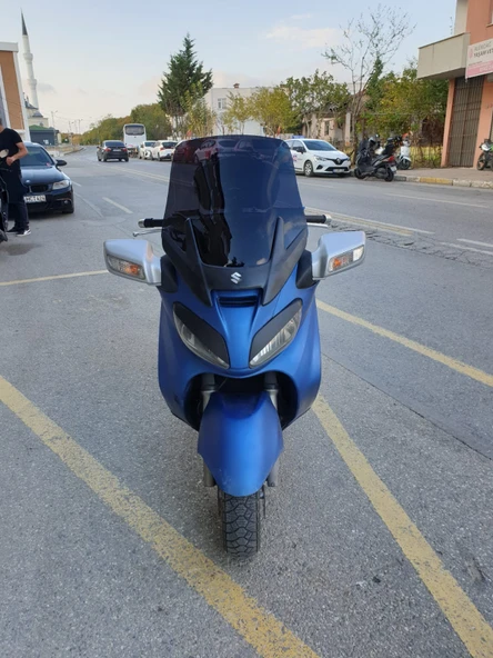 MOTOCAM Suzuki Burgman 650 Siperlik Ön Cam 2005 2018 Model 65cm Siyah Renkli 4mm ORTA BOYLU CAM