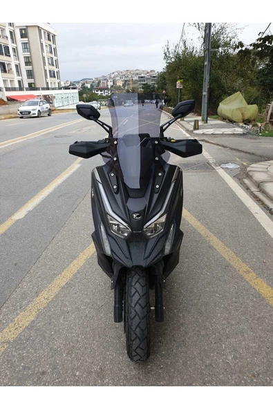 MOTOCAM Kymco DTX 250 Siperlik Ön Cam 2024 Model 55cm açıkfüme Renkli 4mm Elcik Model