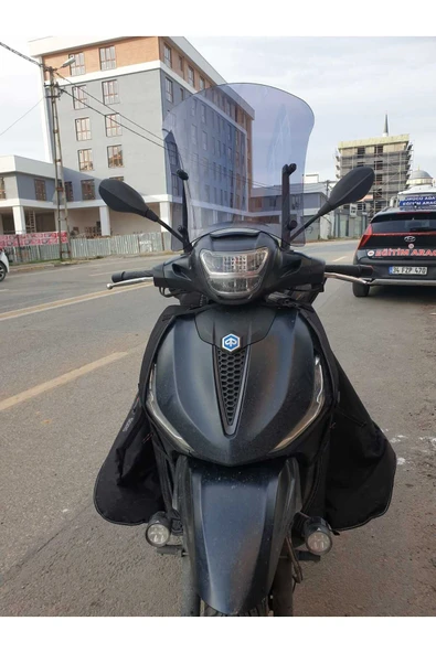 MOTOCAM Piaggio Beverlys 400 Siperlik Ön Cam 2021 2024 Model 44cm Açıkfüme Renkli 4mm