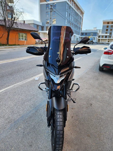 MOTOCAM Voge DSX 650 Siperlik Ön Cam 2022 Model 55cm Siyah Renkli 4mm KISA SPOR CAM
