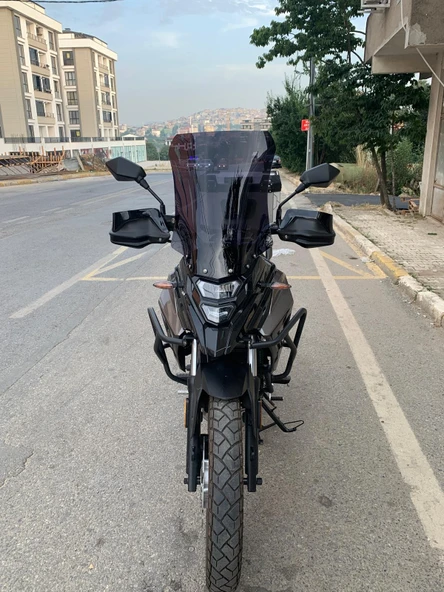 MOTOCAM Sym NHT 200 Siperlik Ön Cam 2023 2024 Model 50cm Siyah Renkli 4mm