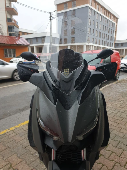 MOTOCAM Yamaha Xmax Siperlik Ön Cam 2018 2022 Model 65cm Şeffaf Renkli 4mm ORTA BOYLU CAM
