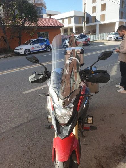 MOTOCAM RKS Trv 242 Siperlik Ön Cam 2021 Model 68cm Şeffaf Renkli 4mm
