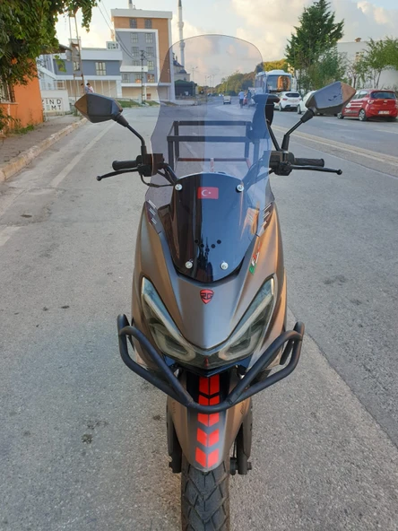 MOTOCAM RKS Newlight 125 Siperlik Ön Cam 2021-2022 Model 65cm Açıkfüme Renkli 4mm PRO MODELE UYMAZ