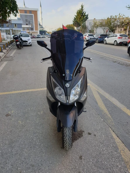 MOTOCAM Sym Joymax 250 İ Siperlik Ön Cam 2013 2017 Model 75cm Siyah Renkli 4mm UZUN CAM İADE ALINMAMAKTADIR