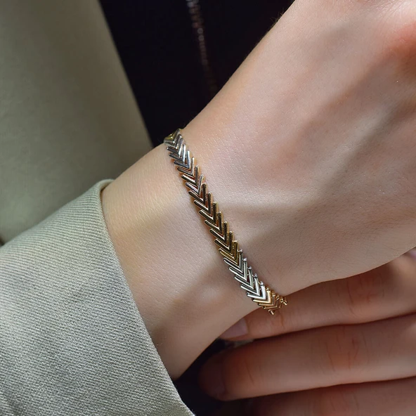 Üç Renk Balık Sırtı Altın Bileklik ürün görseli 1