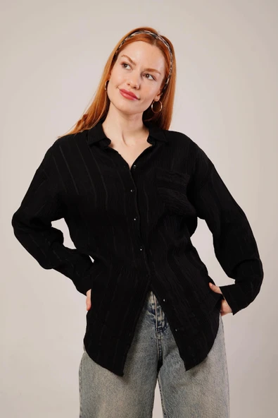 Hakim Yaka Çizgili Cep Detaylı Siyah Gömlek - Resim 4