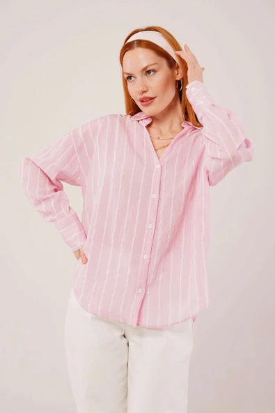 Kol Düğmeli Çizgili Pembe Gömlek - Resim 4
